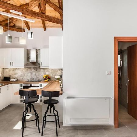 Eloise Apartments Ágios Matthaíos 外观 照片