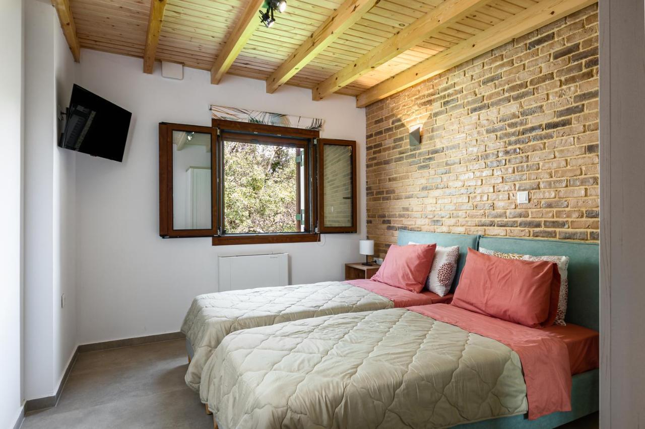 Eloise Apartments Ágios Matthaíos 外观 照片